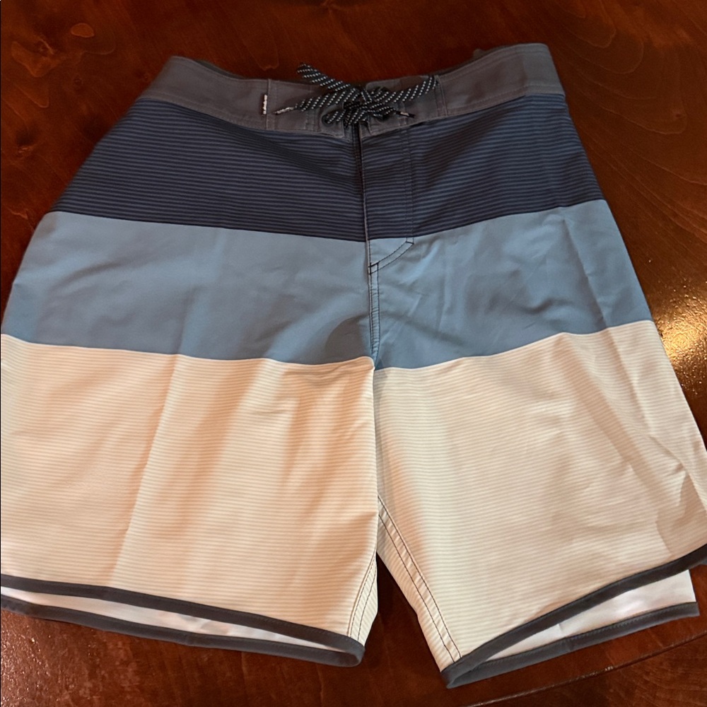 Quiksilver Navy,gray,cream Striped Swim Trunks, size 38, 19” length, NWT